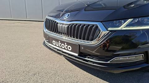 2021 Škoda Octavia — sličica 28