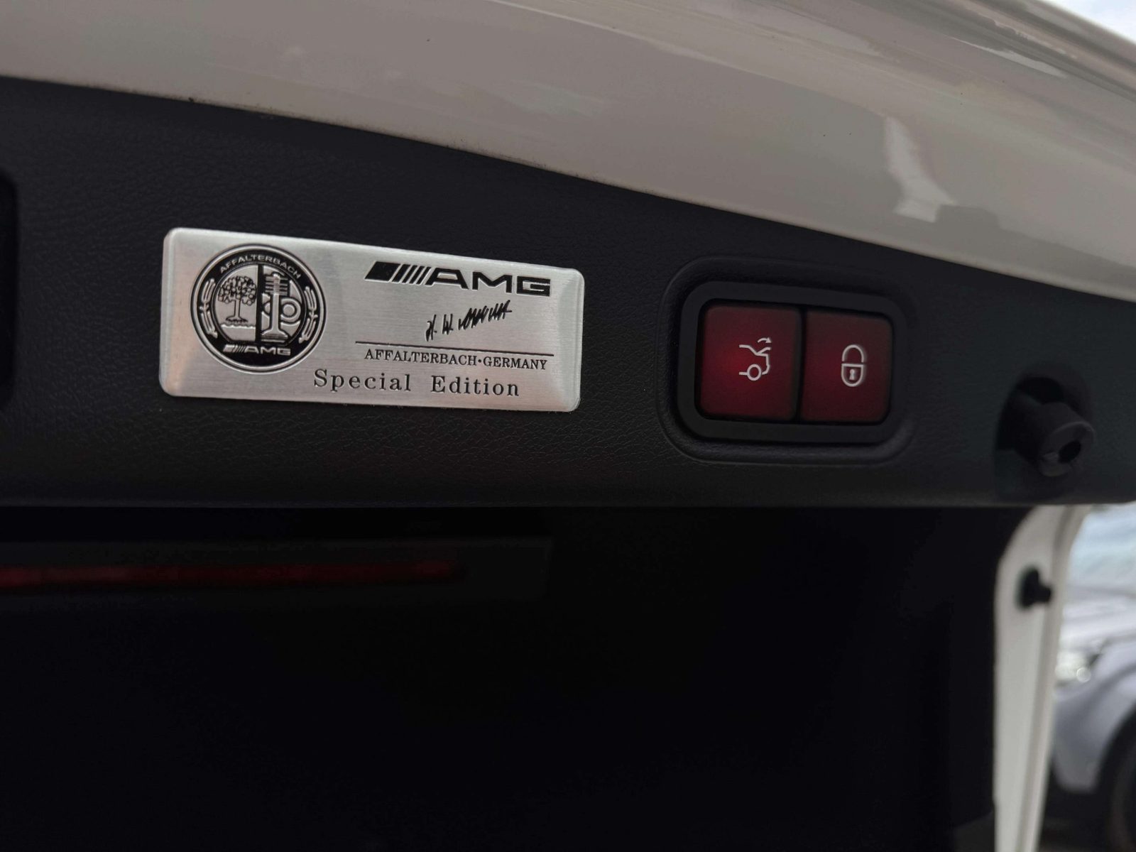 2017 Mercedes-Benz E-klasa — fotografija 28