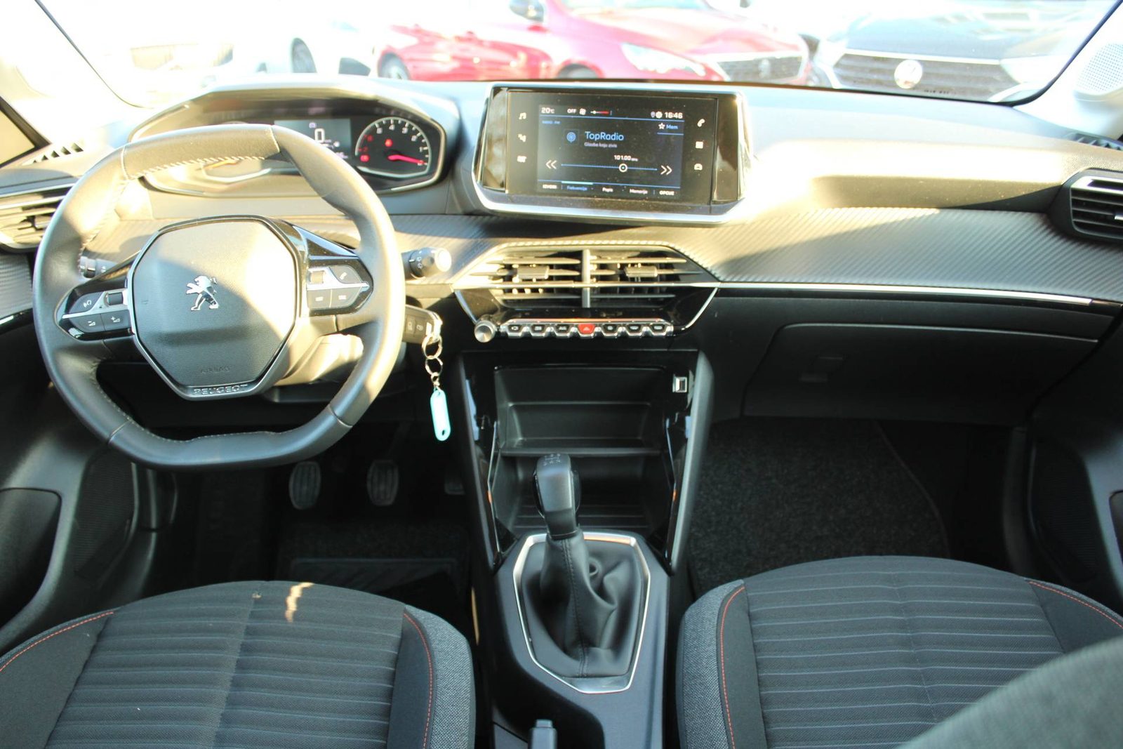 2023 Peugeot 208 — fotografija 12