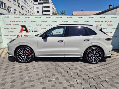 2023 Porsche Cayenne — sličica 4