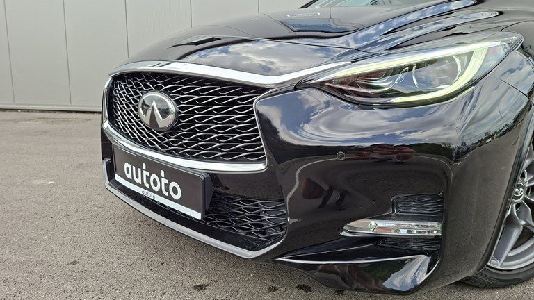 2017 Infiniti Q30 — fotografija 23