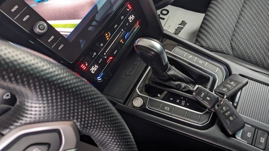 2023 Volkswagen Passat — fotografija 23