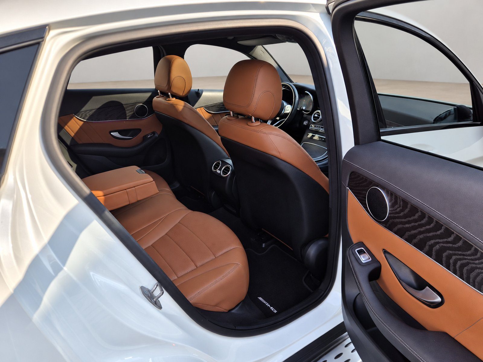 2019 Mercedes-Benz GLC — fotografija 15