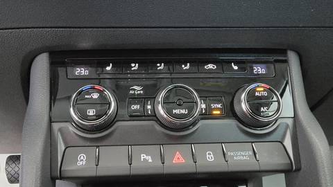 2023 Škoda Karoq — sličica 22