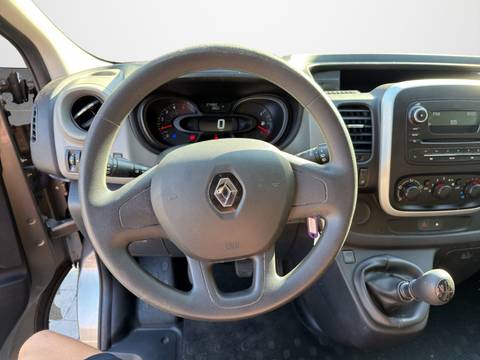 2019 Renault Trafic — sličica 9