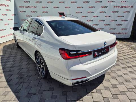 2019 BMW Serija 7 — sličica 6