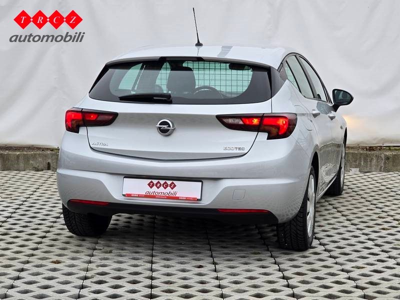 2019 Opel Astra — fotografija 3