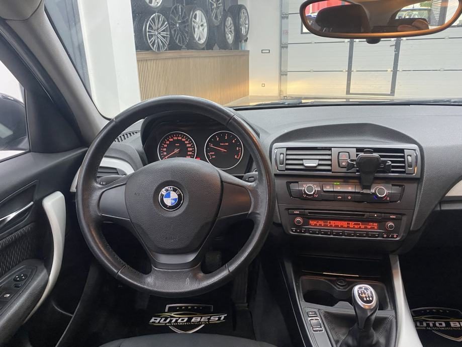 2011 BMW Serija 1 — fotografija 10