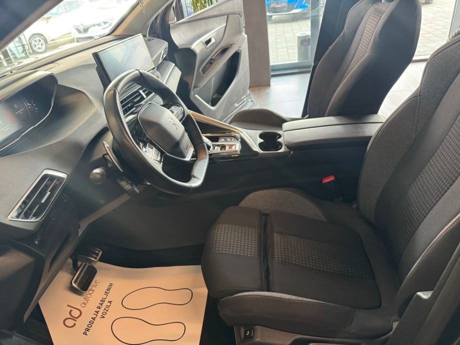 2021 Peugeot 3008 — fotografija 15