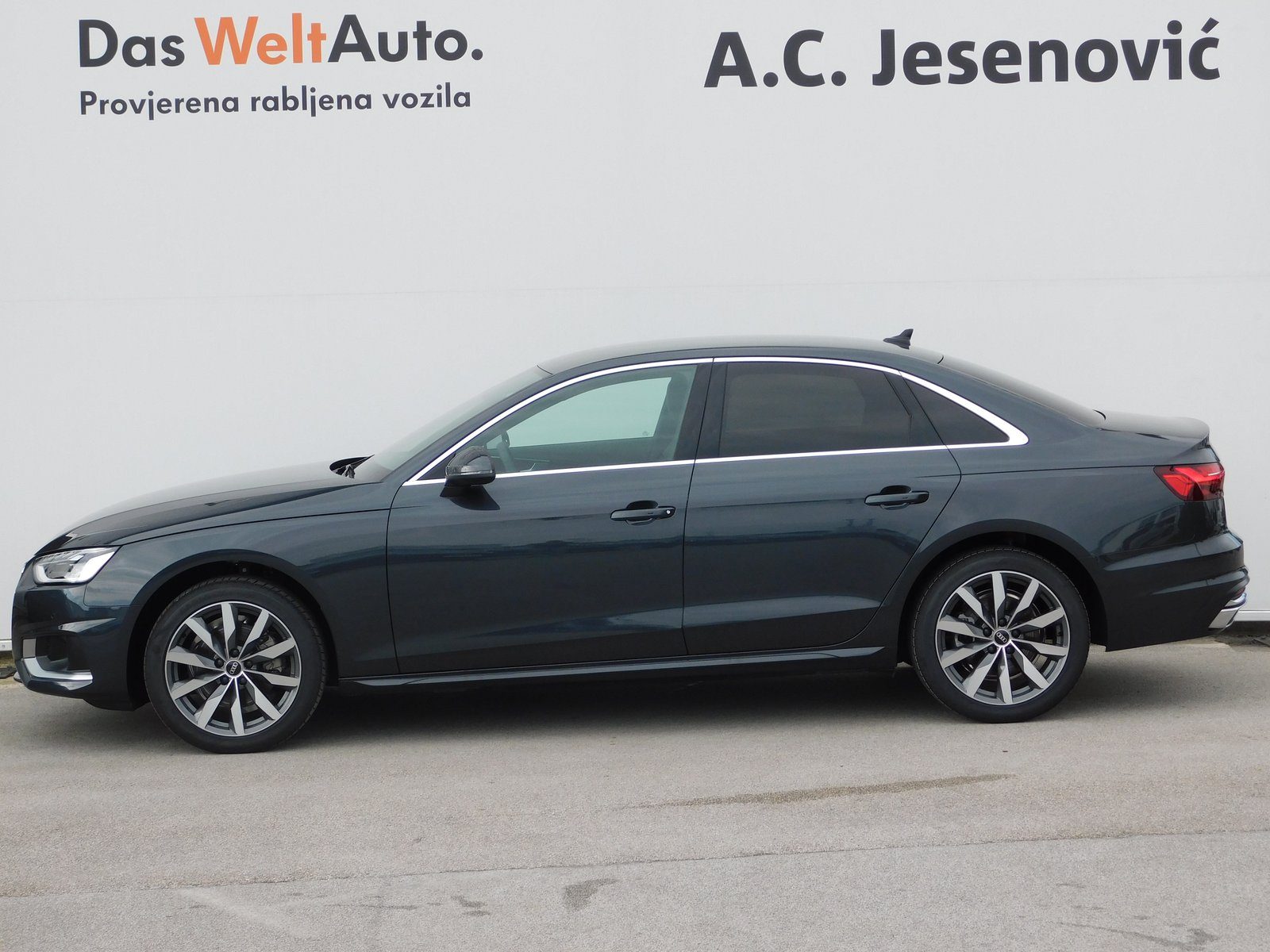 2023 Audi A4 S line — fotografija 6