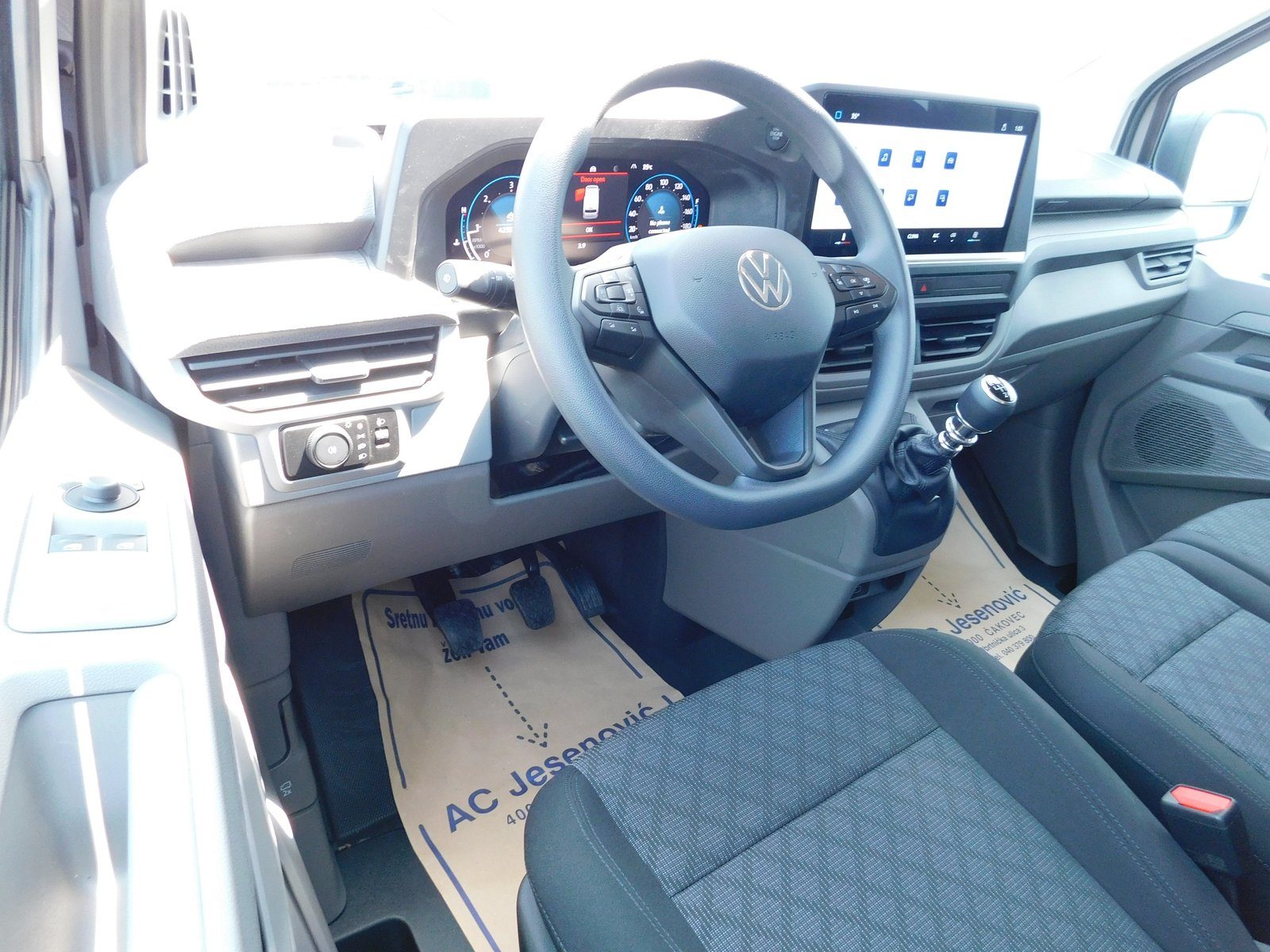 2025 Volkswagen Kombi — fotografija 8