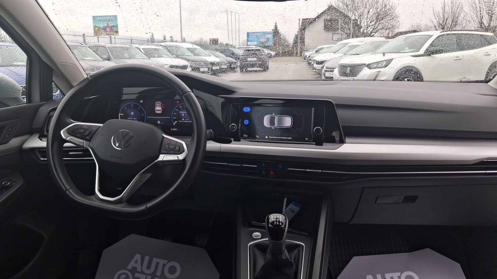 2024 Volkswagen Golf — fotografija 11