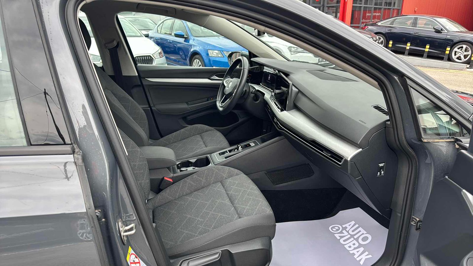 2022 Volkswagen Golf — fotografija 9