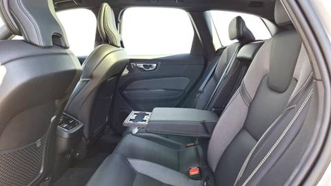 2022 Volvo XC60 — sličica 5