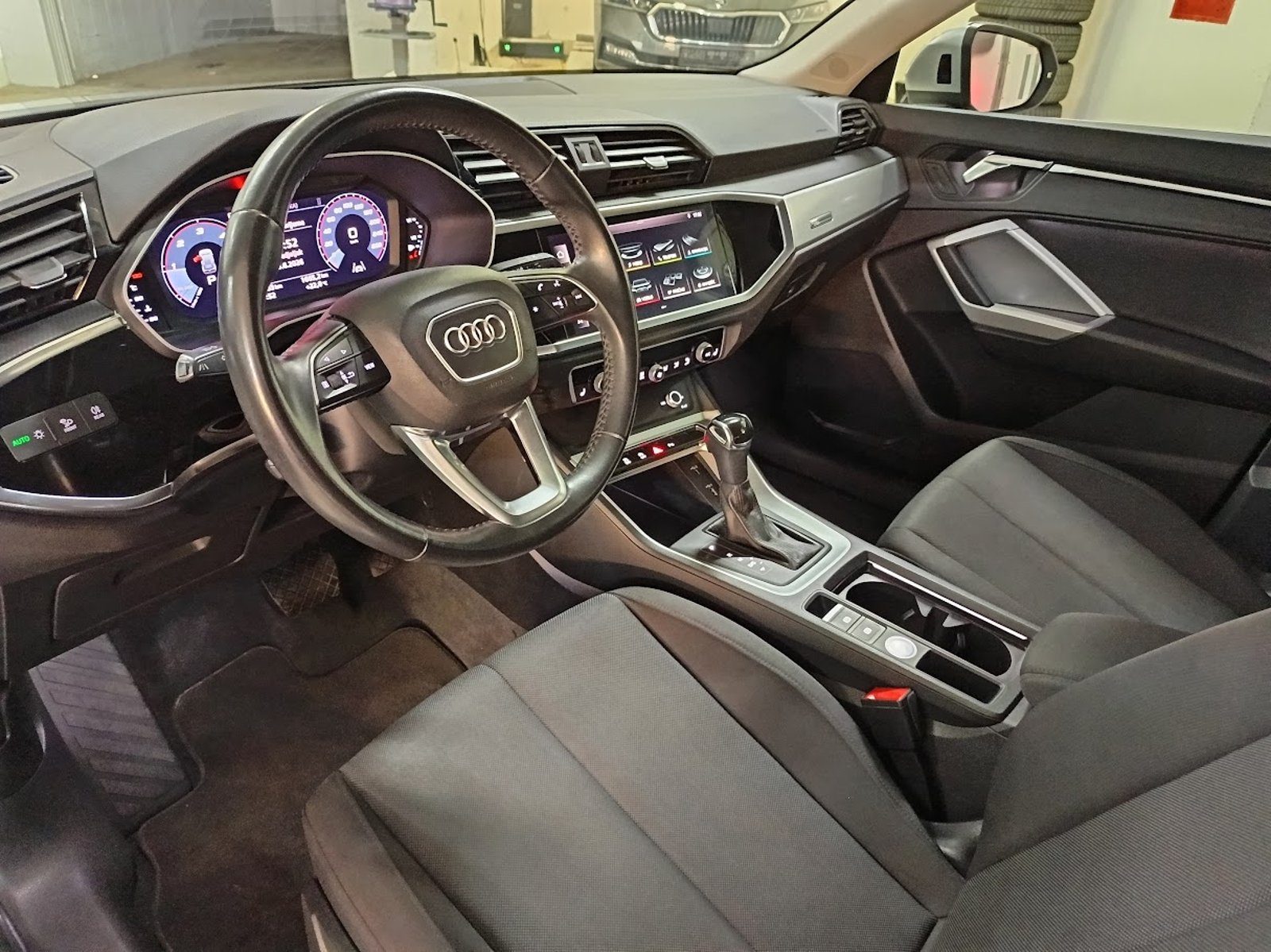 2019 Audi Q3 — fotografija 11