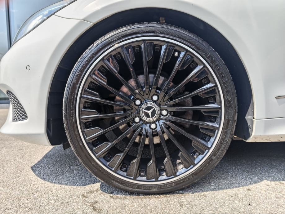 2016 Mercedes-Benz E-klasa — fotografija 21