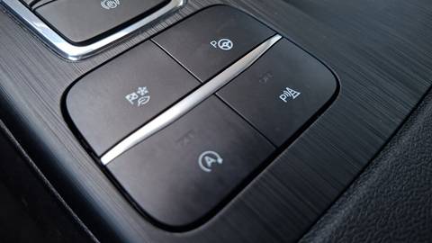 2022 Ford Kuga — sličica 17