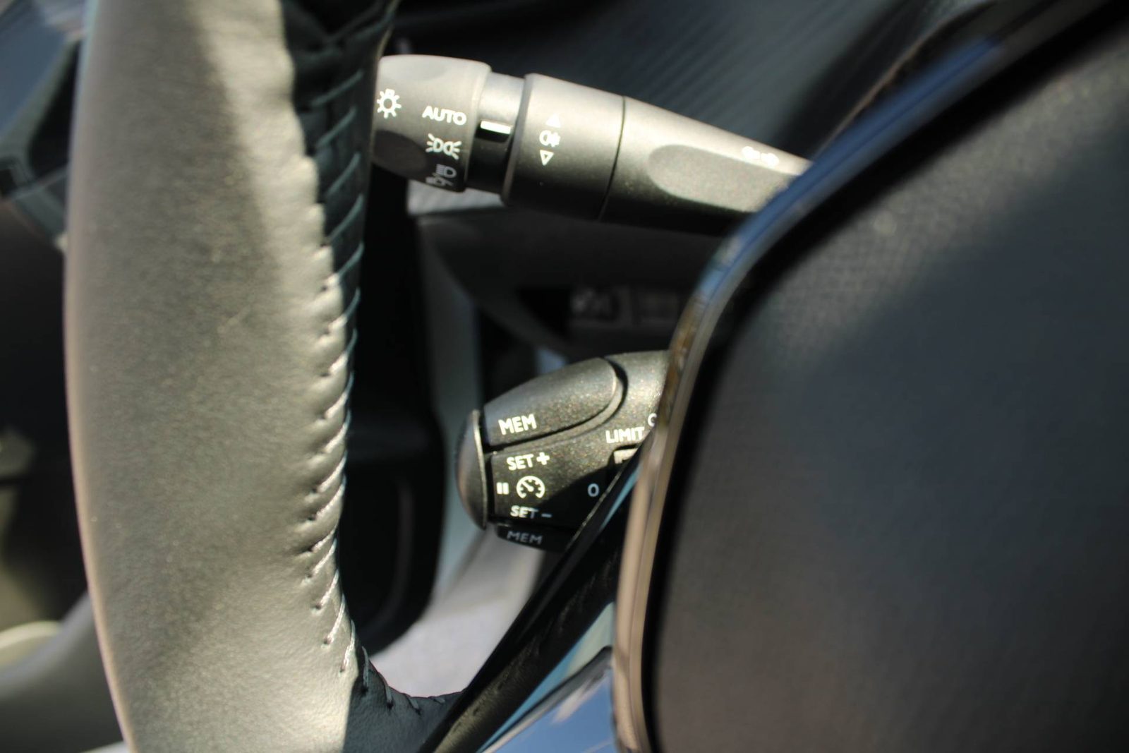 2024 Peugeot 208 — fotografija 13