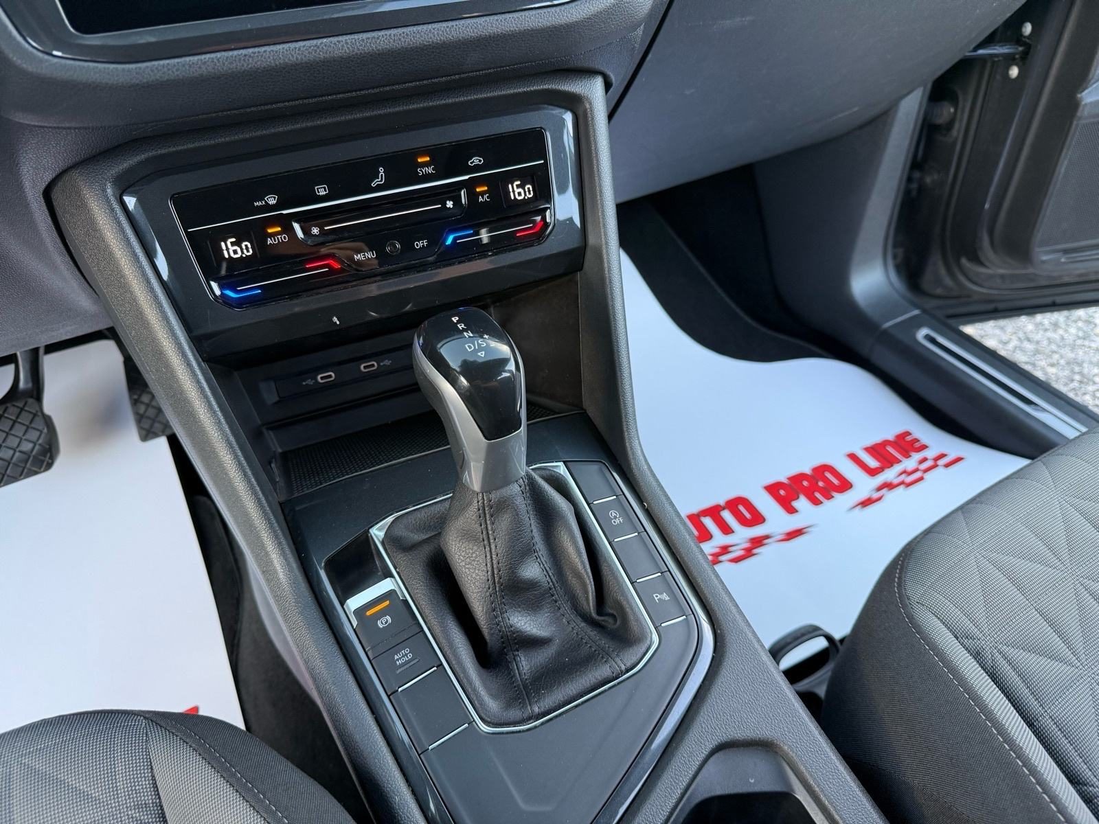 2021 Volkswagen Tiguan — fotografija 19