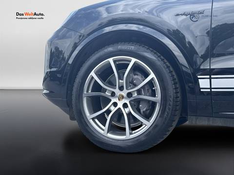2023 Porsche Cayenne — sličica 21