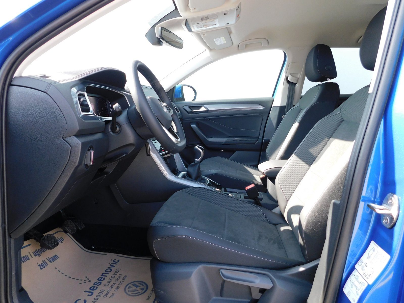 2022 Volkswagen T-Roc — fotografija 7
