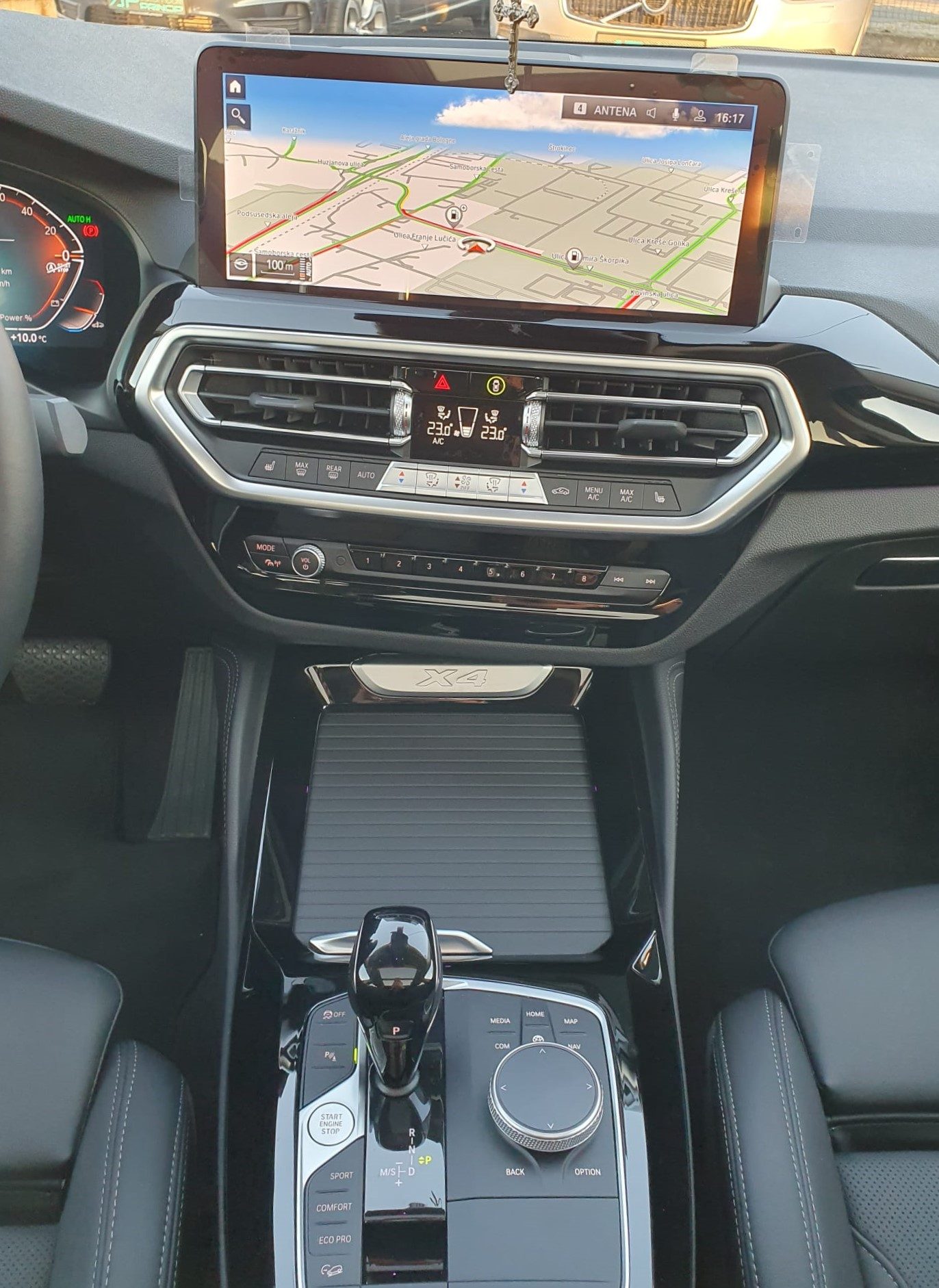2022 BMW X4 — fotografija 14