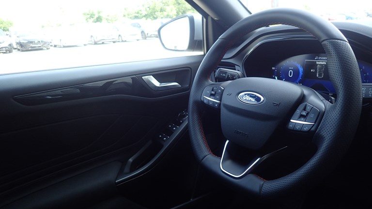 2022 Ford Focus — fotografija 8