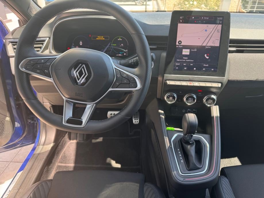 2024 Renault Clio — fotografija 8