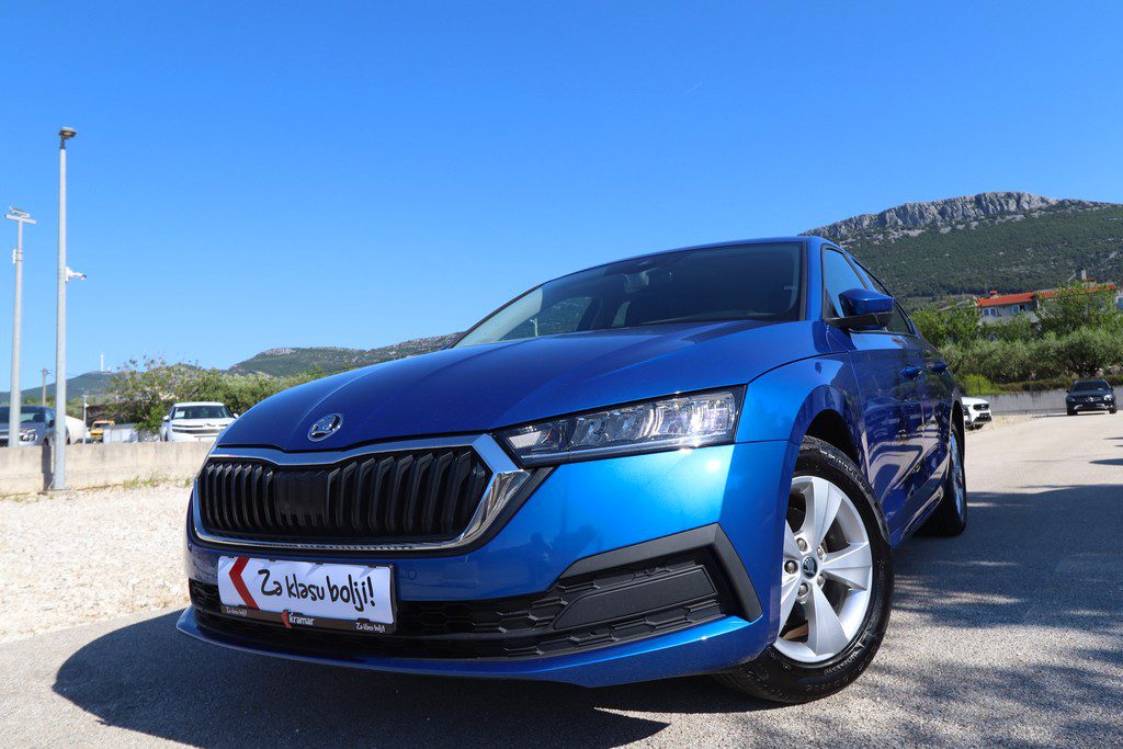2021 Škoda Octavia — fotografija 18