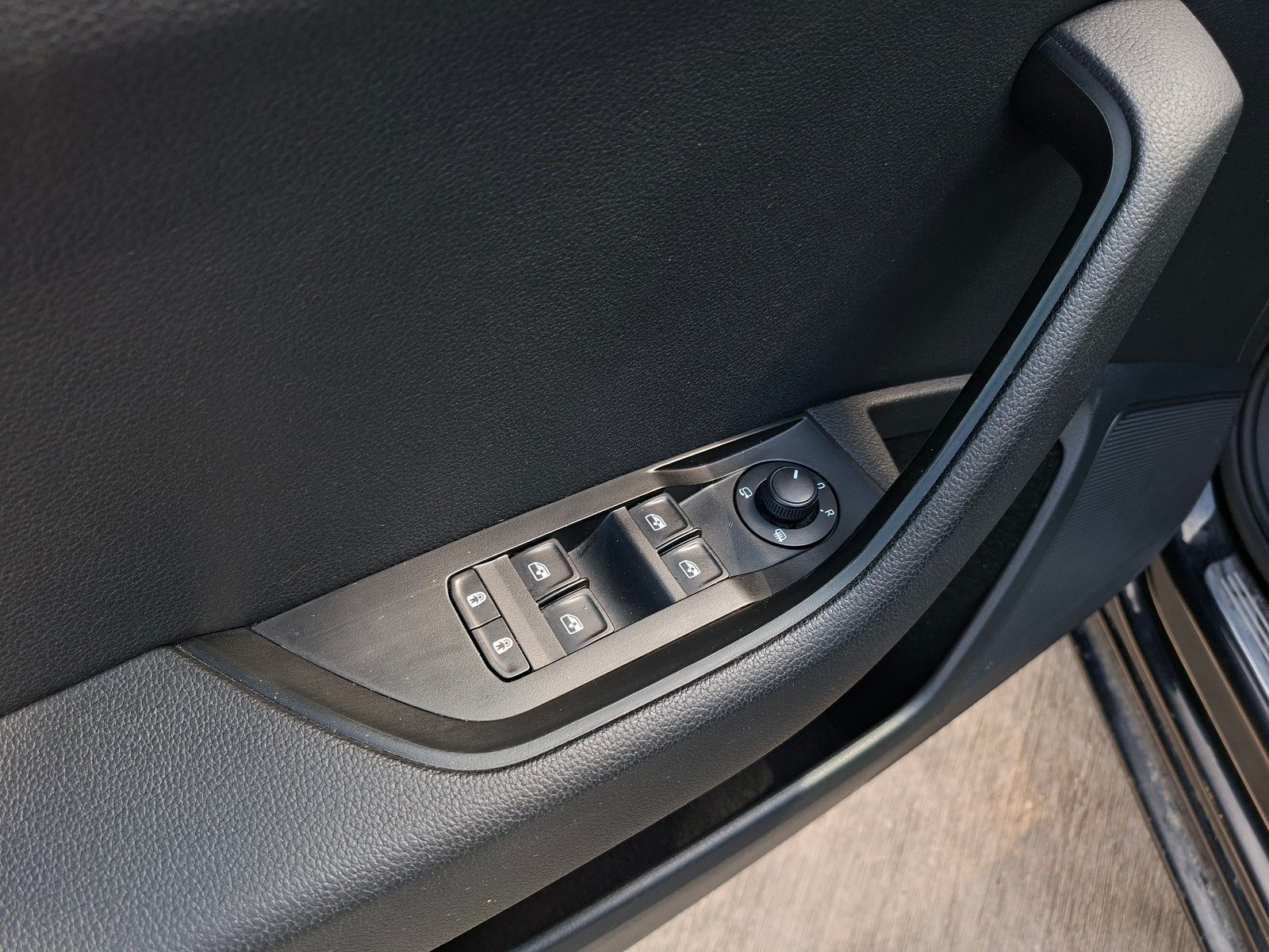 2018 Škoda Superb — fotografija 19
