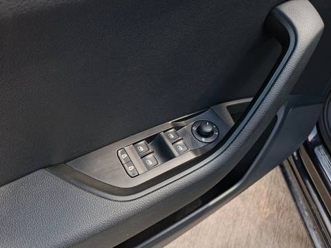 2018 Škoda Superb — sličica 19