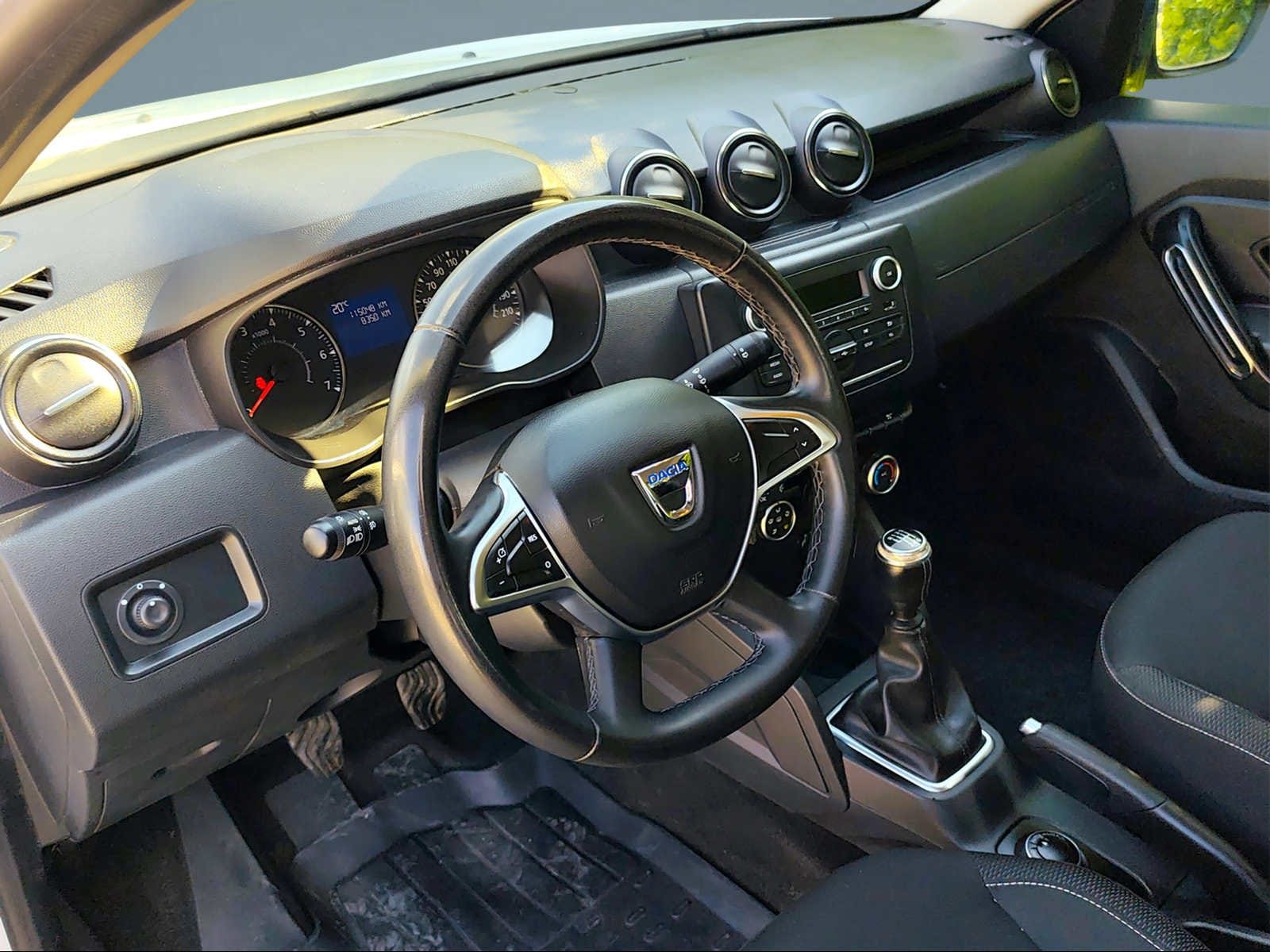 2018 Dacia Duster — fotografija 12