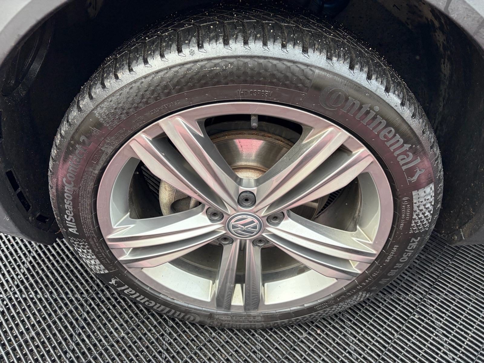 2018 Volkswagen T-Roc — fotografija 17