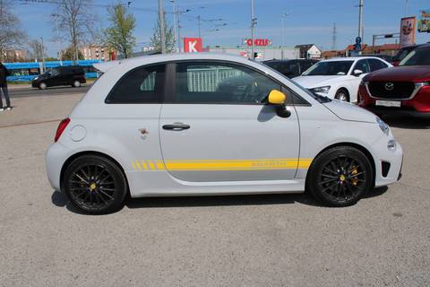 2023 Abarth 695 — sličica 4