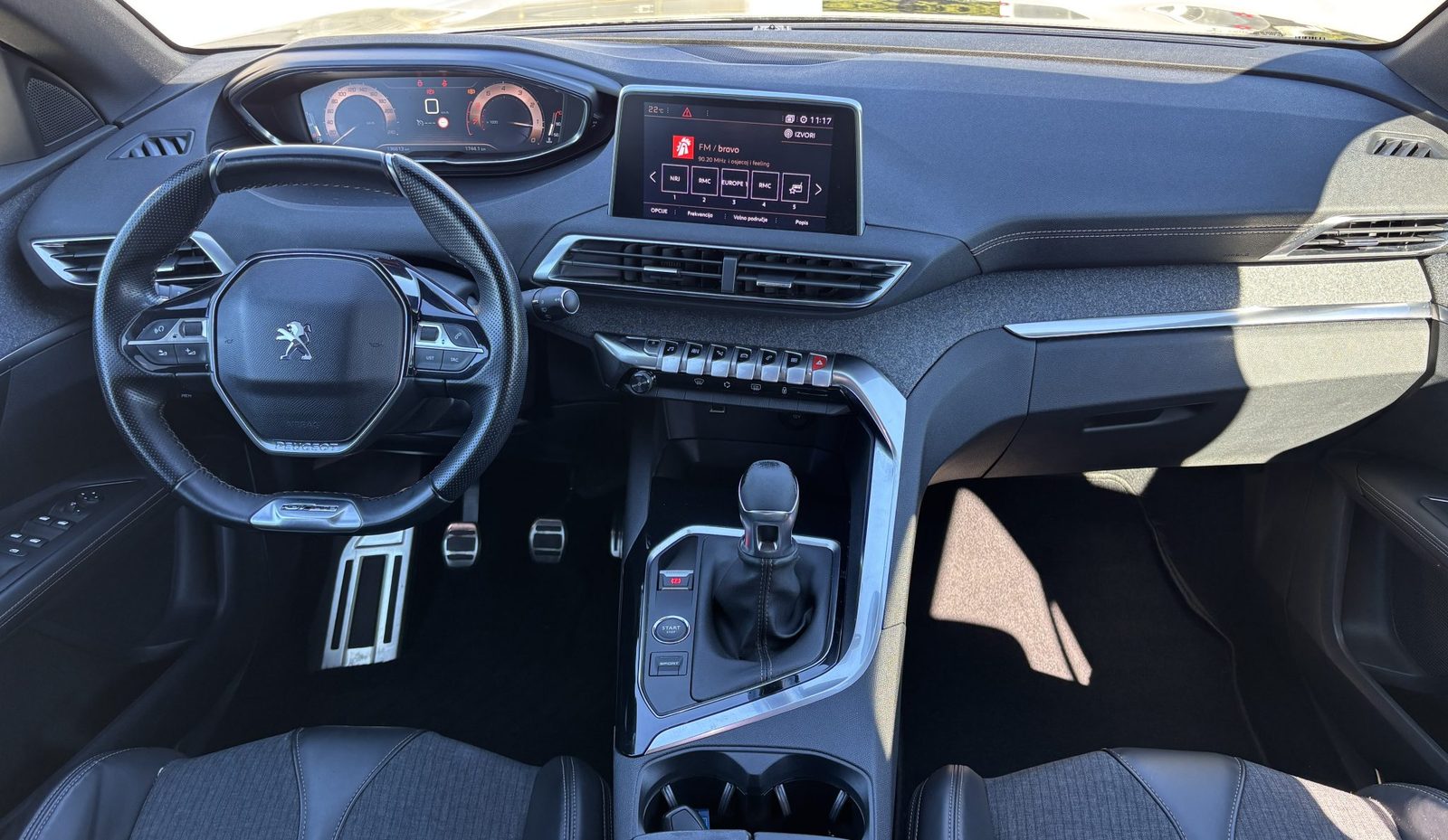 2018 Peugeot 3008 — fotografija 28