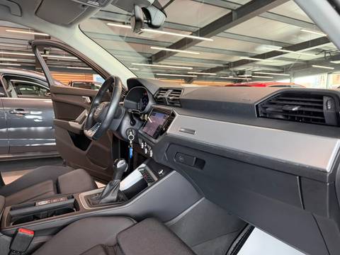 2019 Audi Q3 — sličica 20