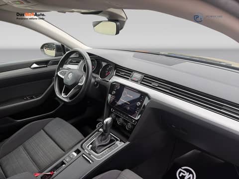 2020 Volkswagen Passat — sličica 13