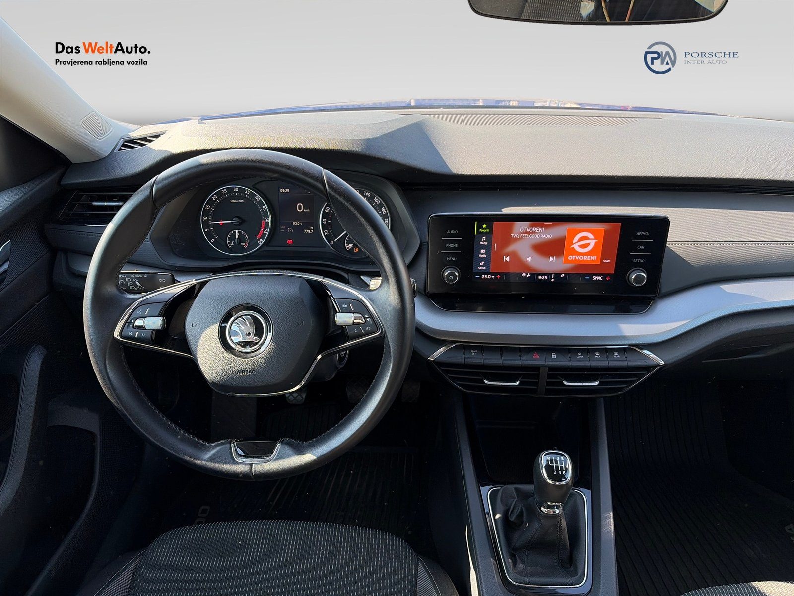 2023 Škoda Octavia Combi — fotografija 13
