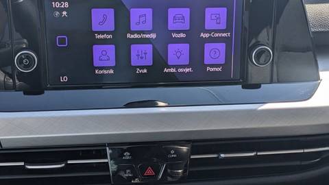 2022 Volkswagen Golf — sličica 15