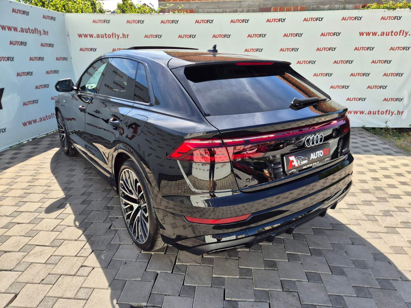 2025 Audi Q8 S line — fotografija 6