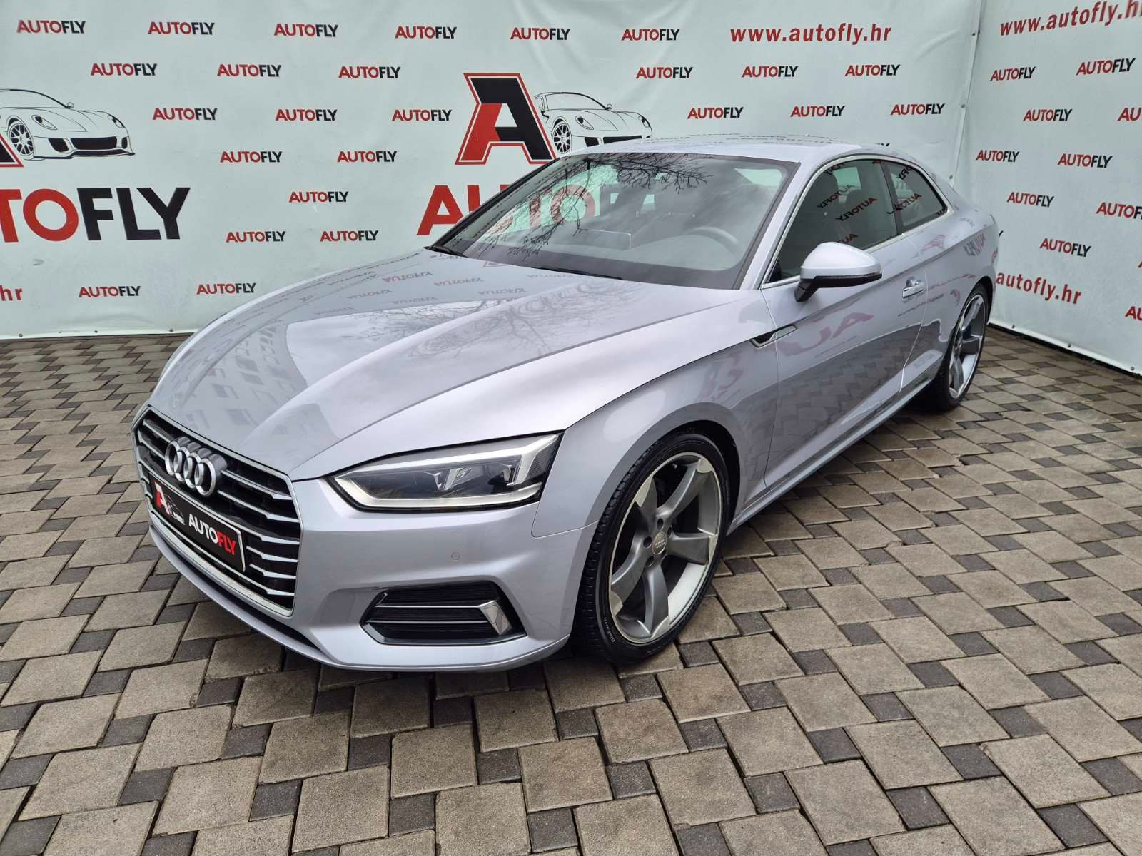 2017 Audi A5 Coupe S line — fotografija 9