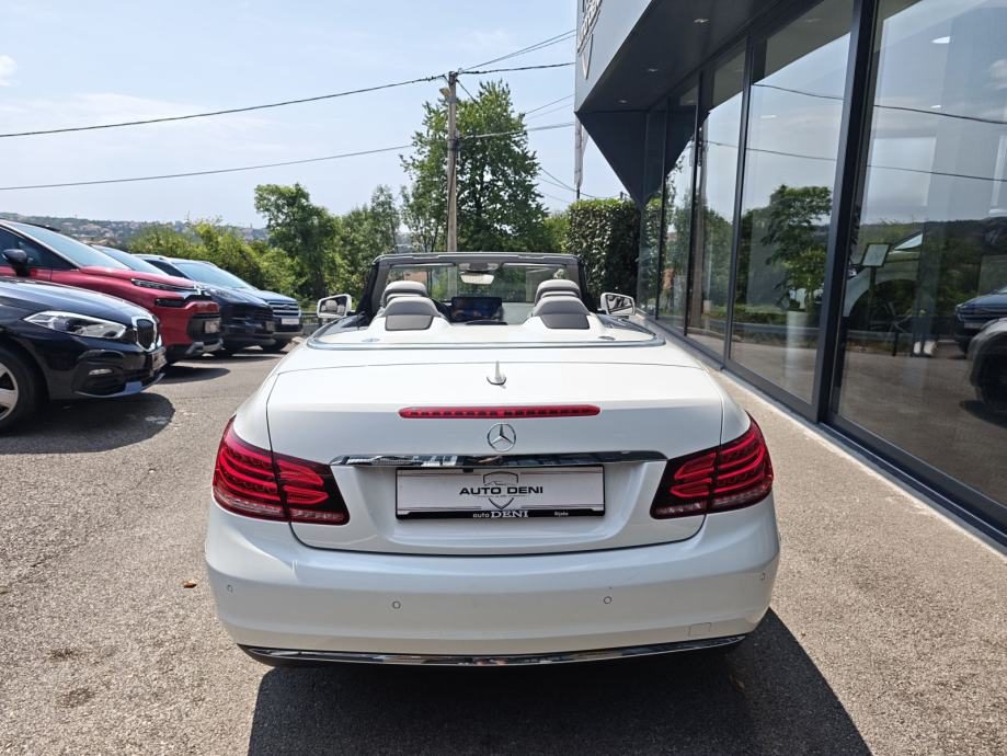 2016 Mercedes-Benz E-klasa — fotografija 5