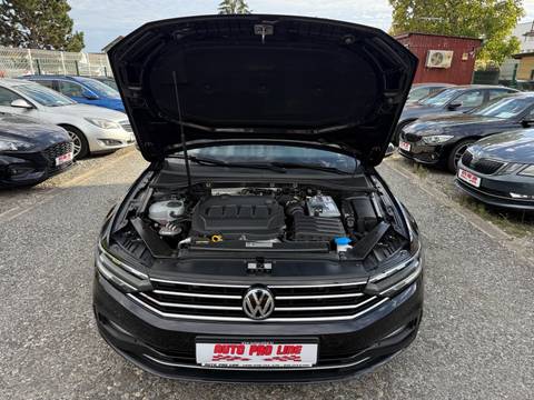 2020 Volkswagen Passat — sličica 22