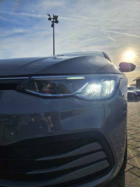 2021 Volkswagen Golf VIII — sličica 27