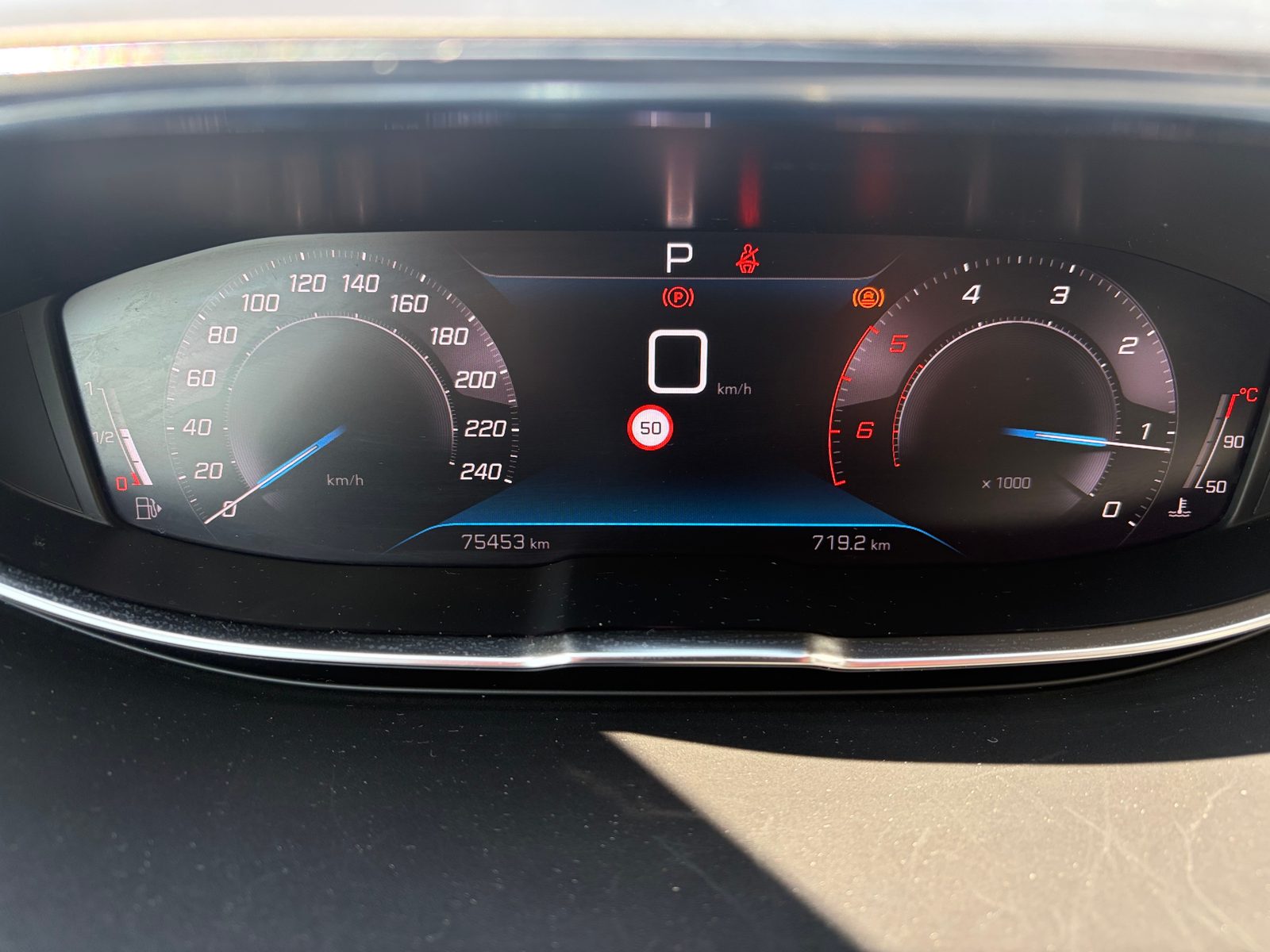 2021 Peugeot 5008 — fotografija 10
