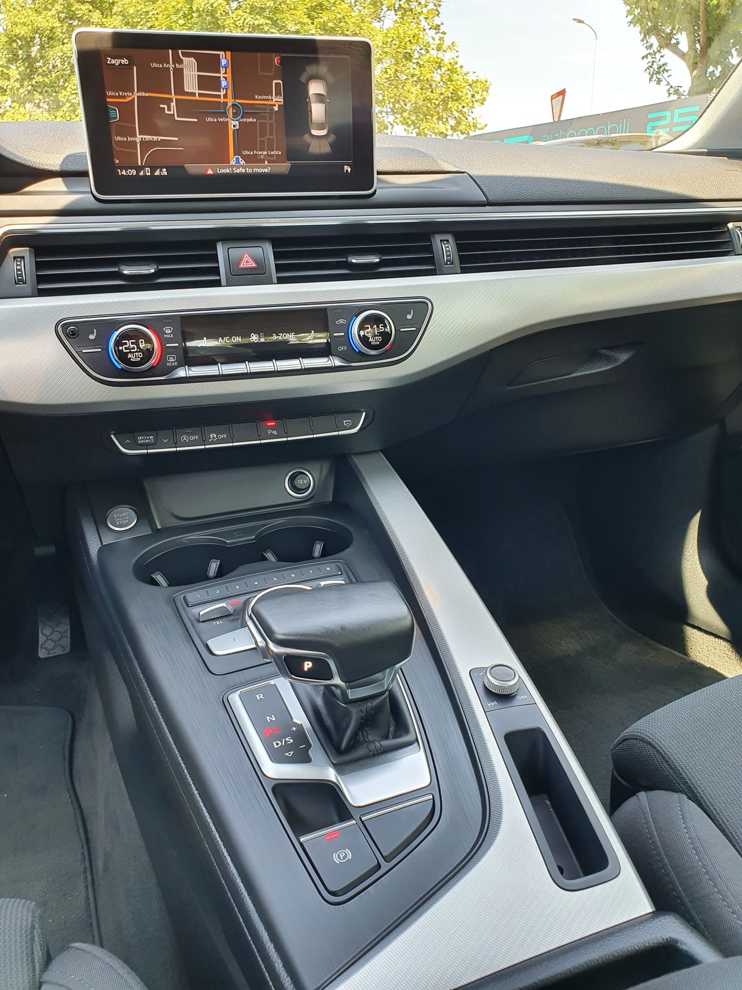 2018 Audi A4 — fotografija 16