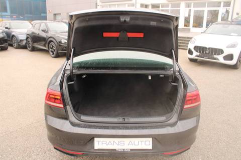 2021 Volkswagen Passat — sličica 9