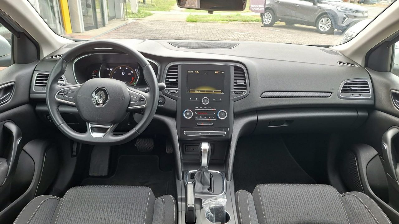 2020 Renault Megane — fotografija 13