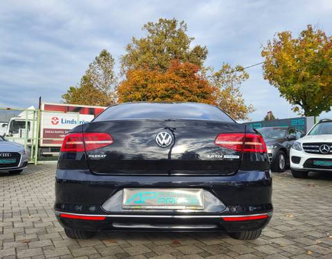 2016 Volkswagen Passat — sličica 5