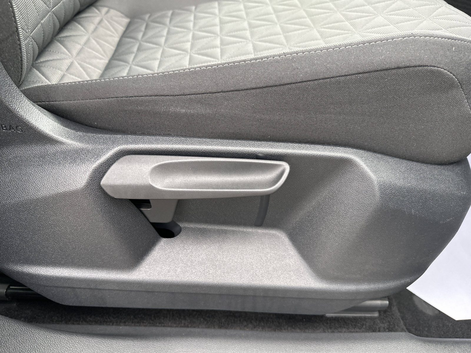 2022 Volkswagen Tiguan — fotografija 21